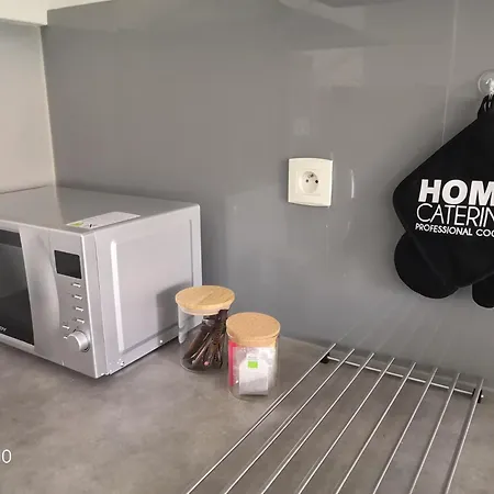 Le 300 Metres De La Appartement *